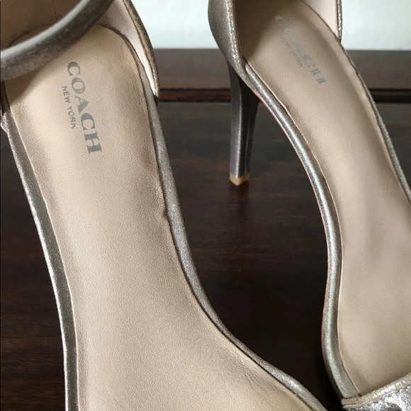Coach dusted Nude heels size 9 - Picture 3 of 6